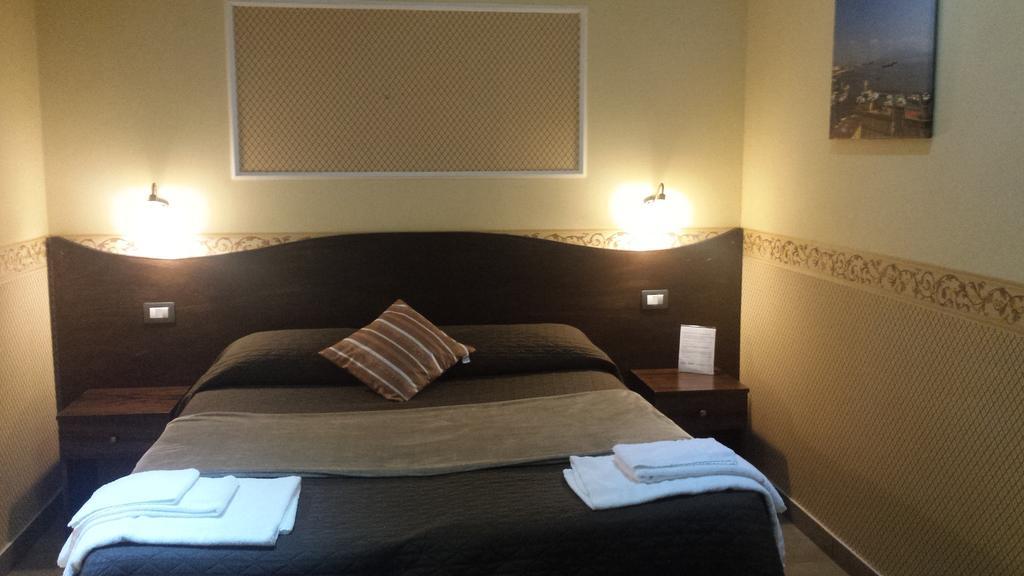 Bed & Breakfast Napoli Centrale Exterior photo