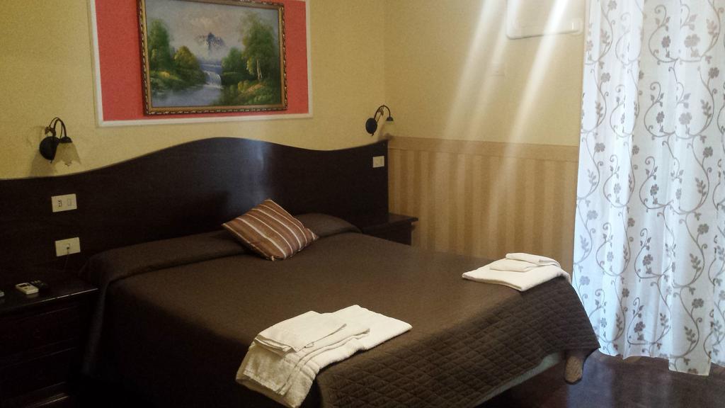 Bed & Breakfast Napoli Centrale Exterior photo