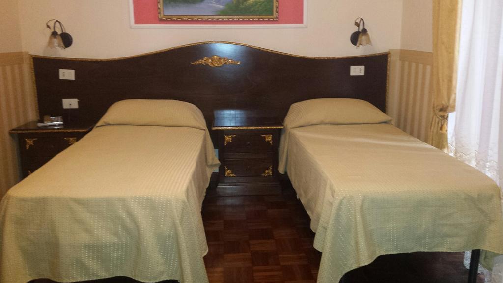 Bed & Breakfast Napoli Centrale Exterior photo
