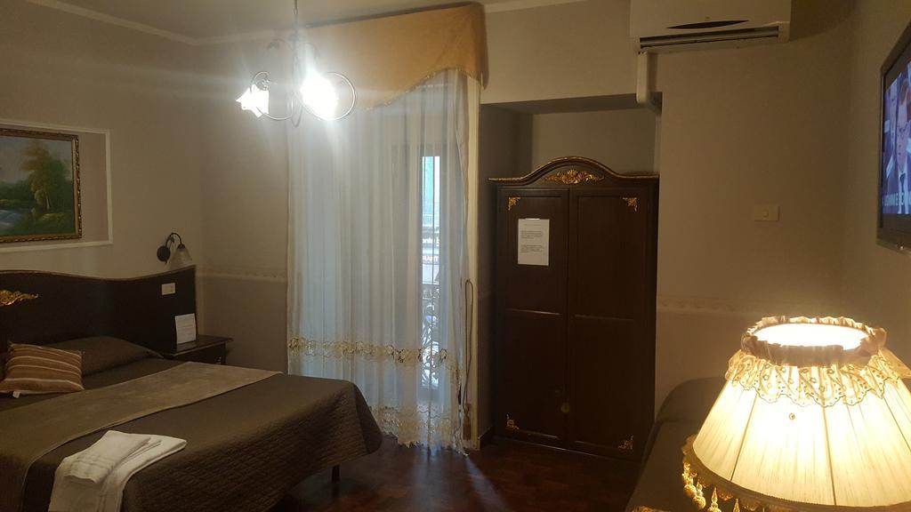 Bed & Breakfast Napoli Centrale Exterior photo