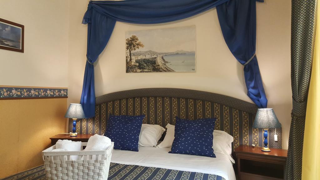 Bed & Breakfast Napoli Centrale Exterior photo