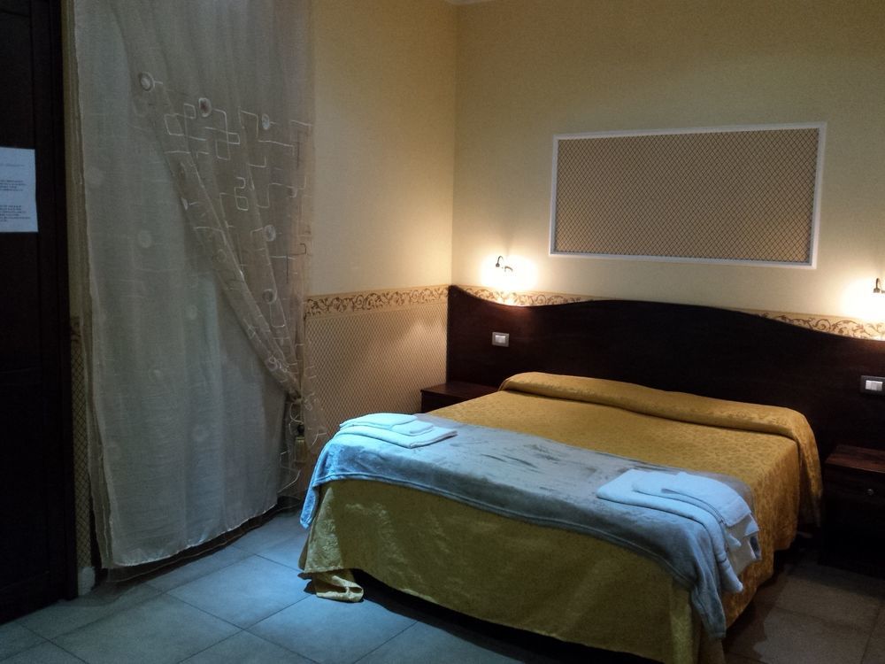 Bed & Breakfast Napoli Centrale Exterior photo