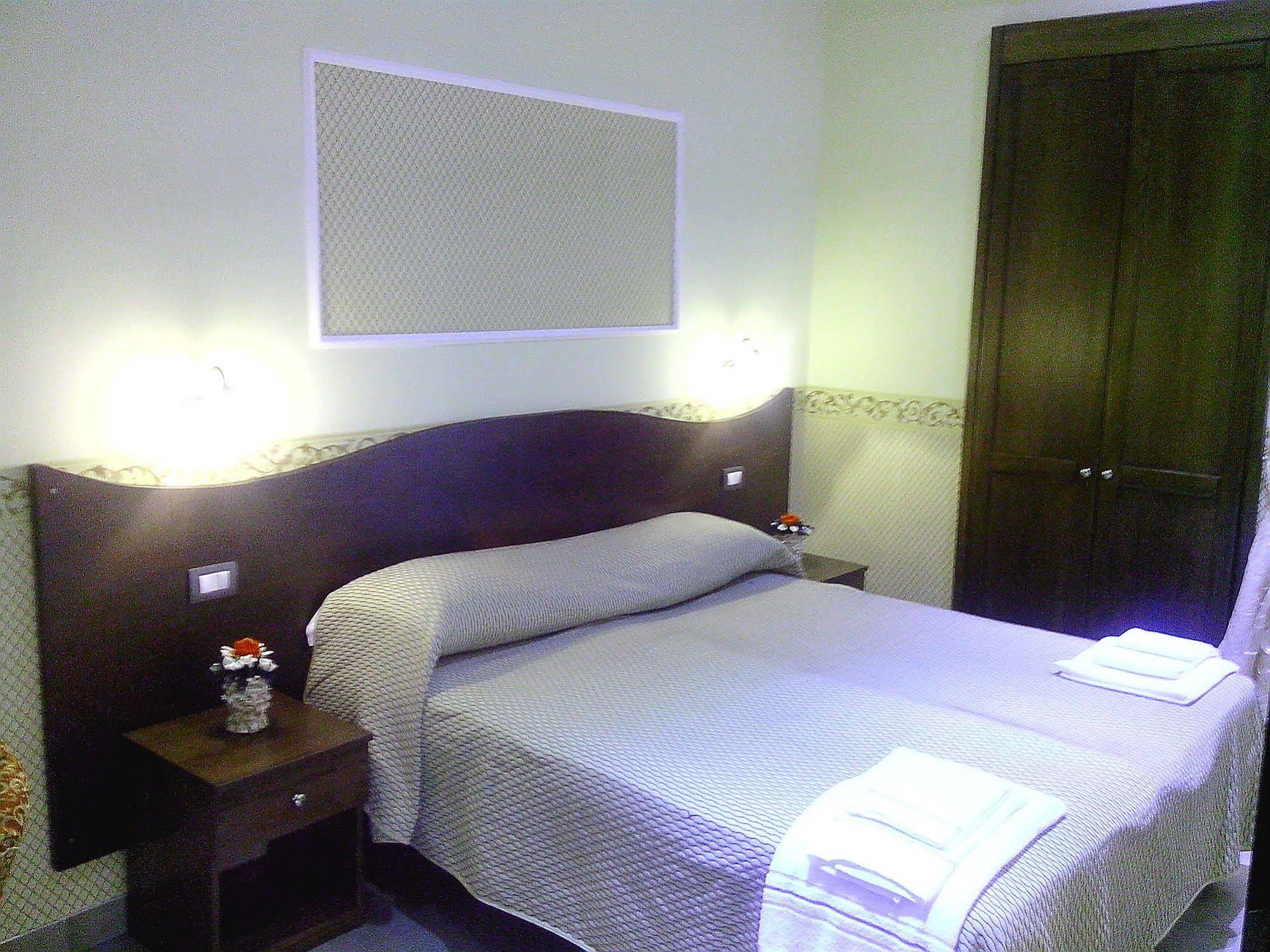 Bed & Breakfast Napoli Centrale Exterior photo