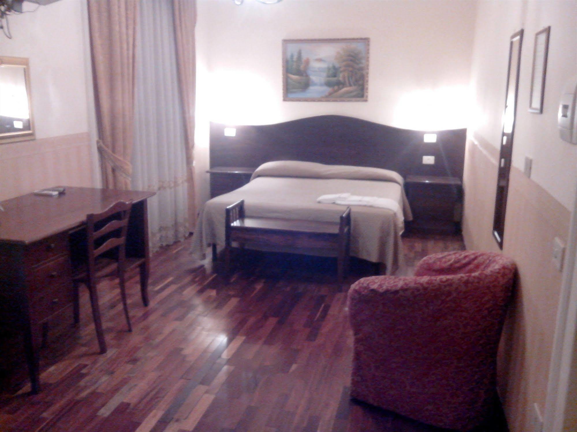 Bed & Breakfast Napoli Centrale Exterior photo